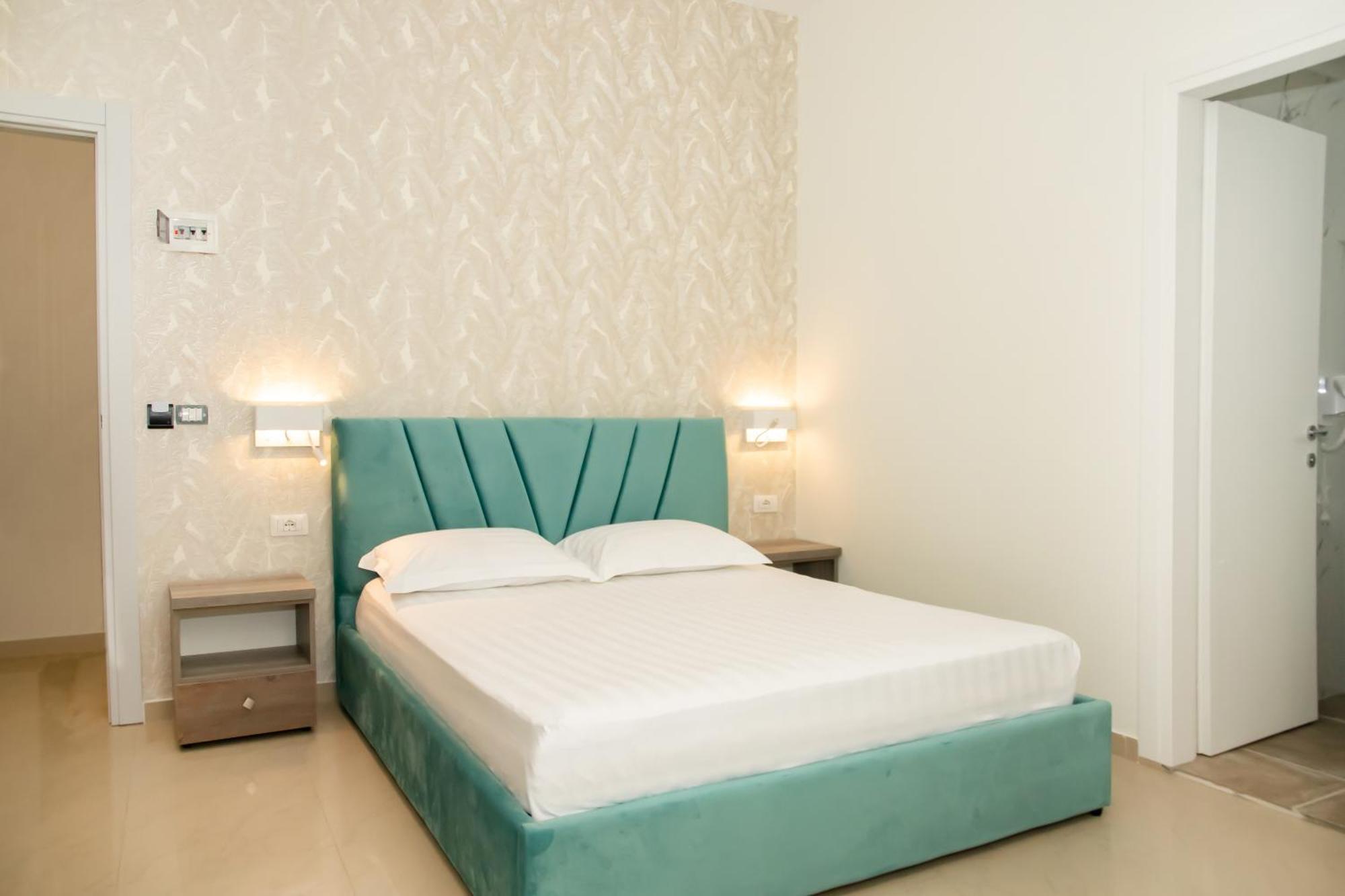 Alv Rent Rooms Vlorë Exteriör bild