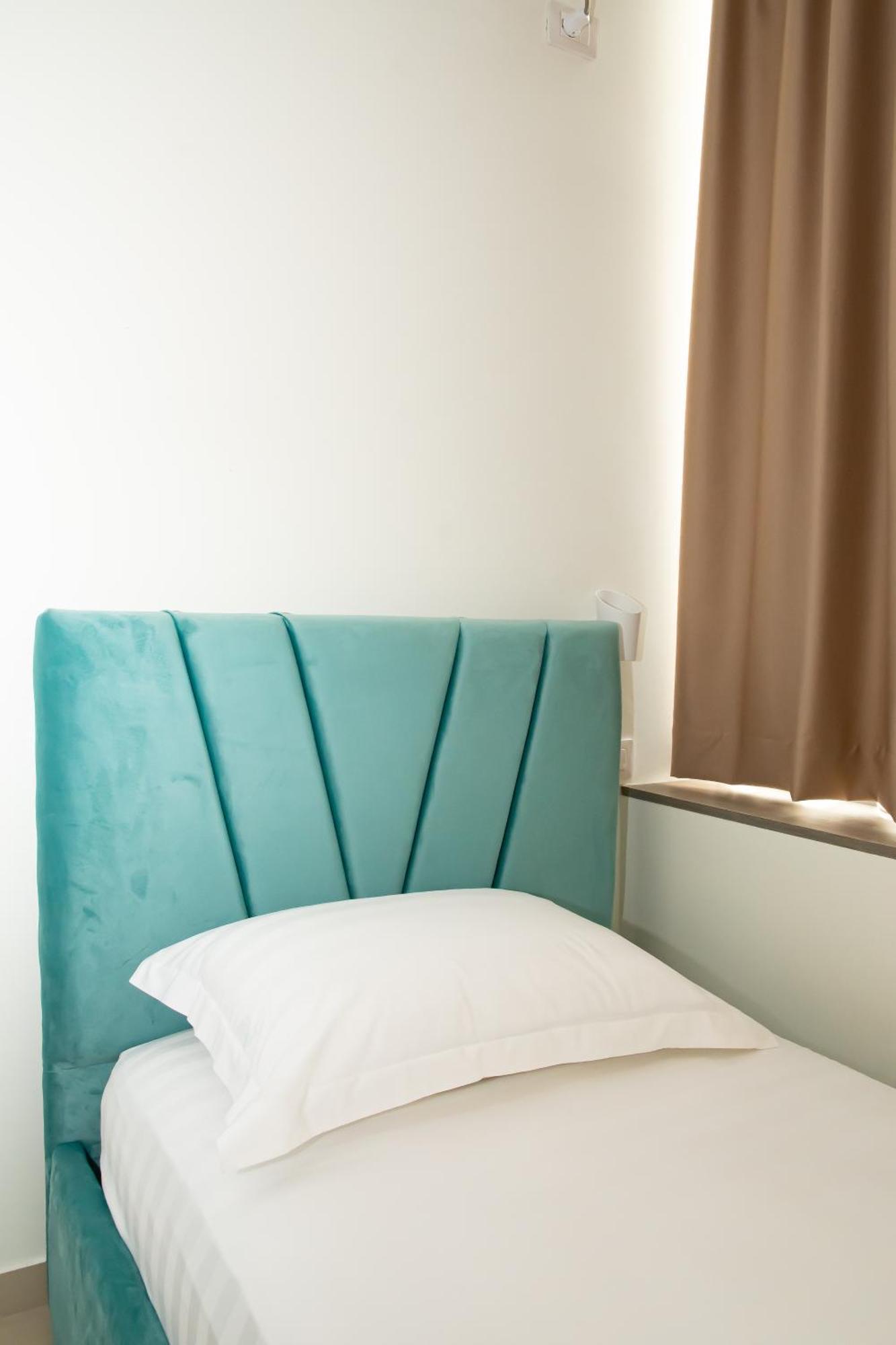 Alv Rent Rooms Vlorë Exteriör bild