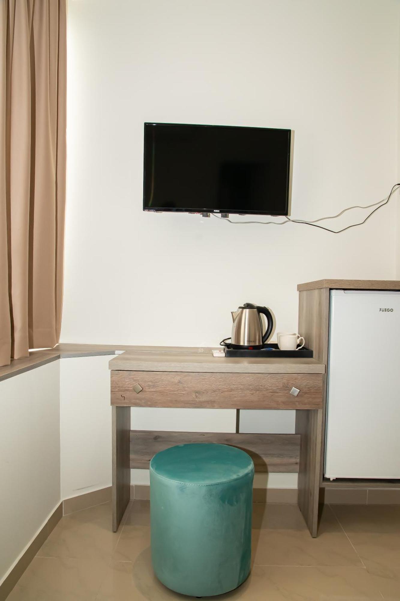 Alv Rent Rooms Vlorë Exteriör bild